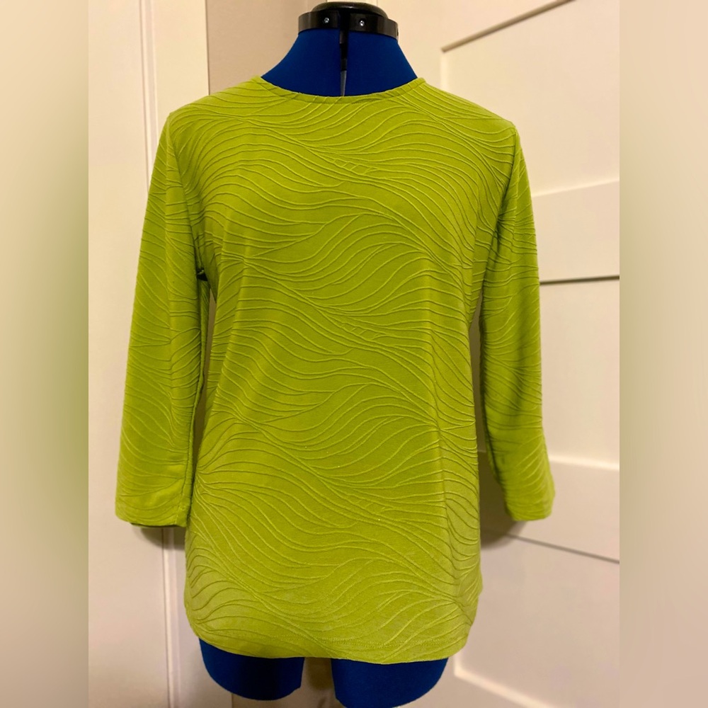 JM COLLECTION- women’s top, size M